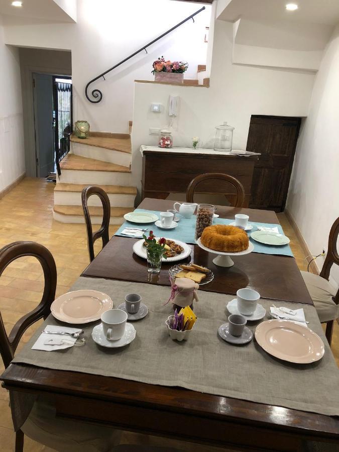 B&B Le Principesse Сермонета Екстериор снимка